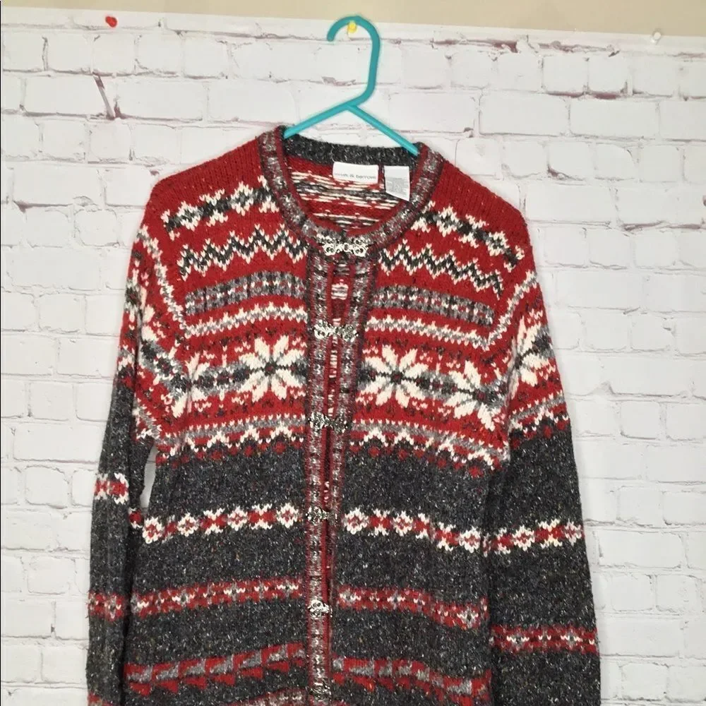 Vintage women Nordic wool cardigan‎